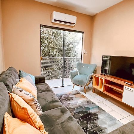 Amplio Loft En Zona Residencial De Asuncionアパートメント エクステリア 写真